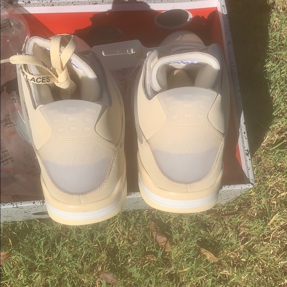 Off-White Jordan 4 Sail Retro - Picture 5 of 6